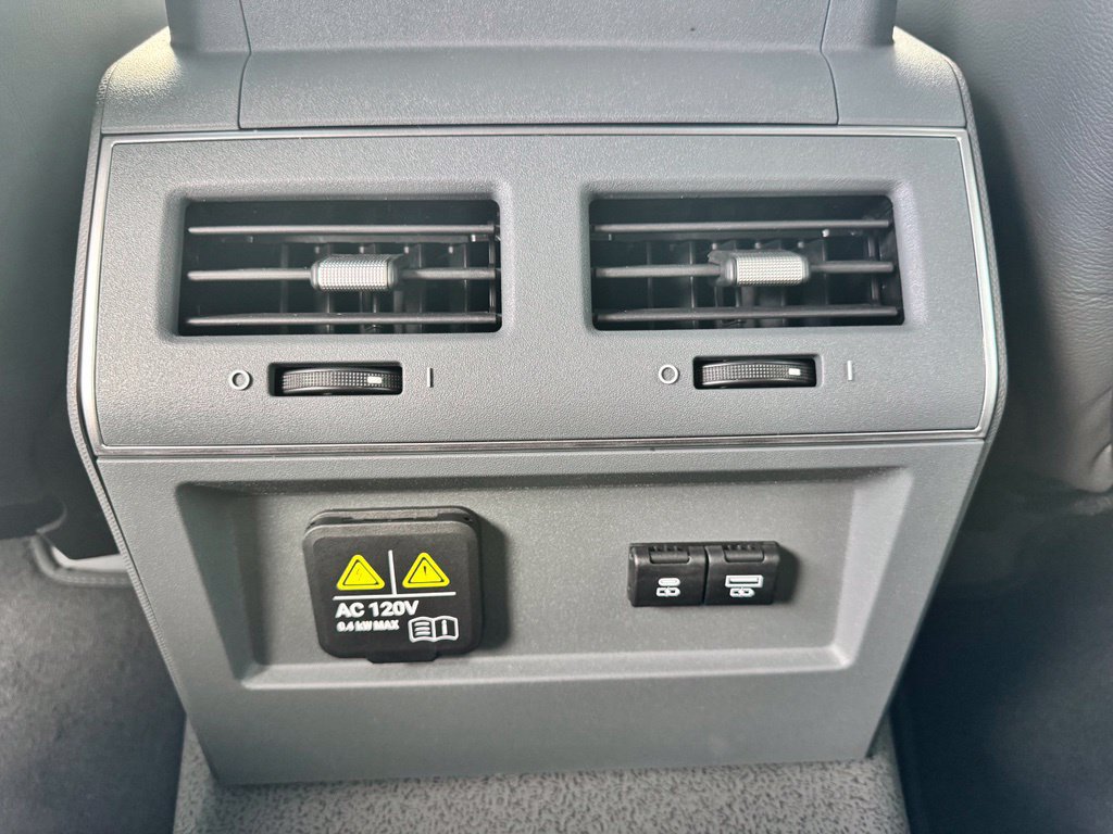 New 2026 INEOS Grenadier Station Wagon AWD/4WD image 18