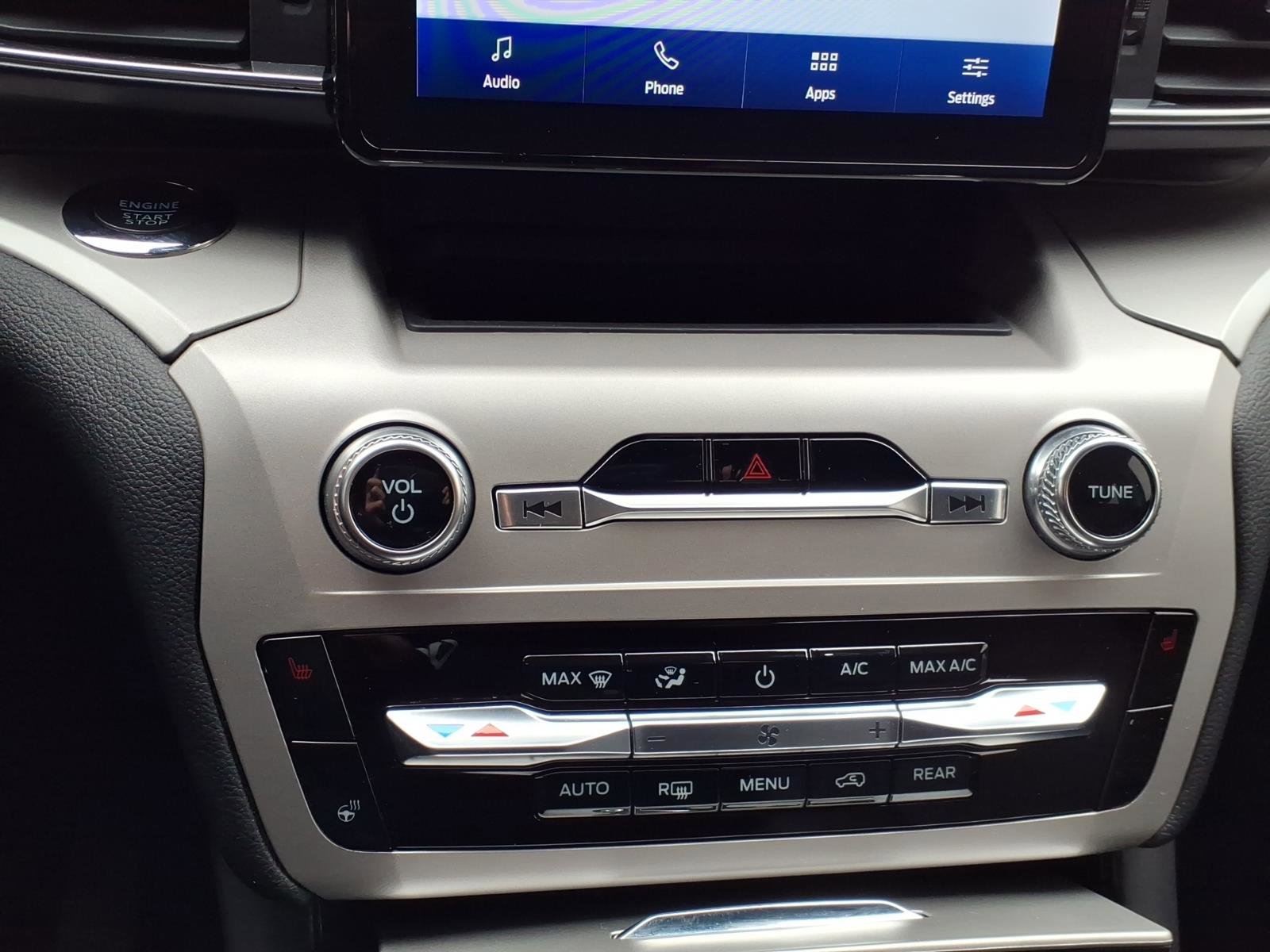 Used 2023 Ford Explorer XLT w/ Equipment Group 202A image 16