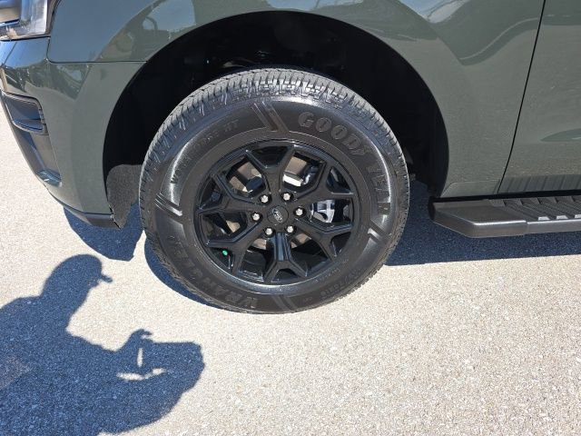 Certified 2023 Ford Expedition Timberline image 9