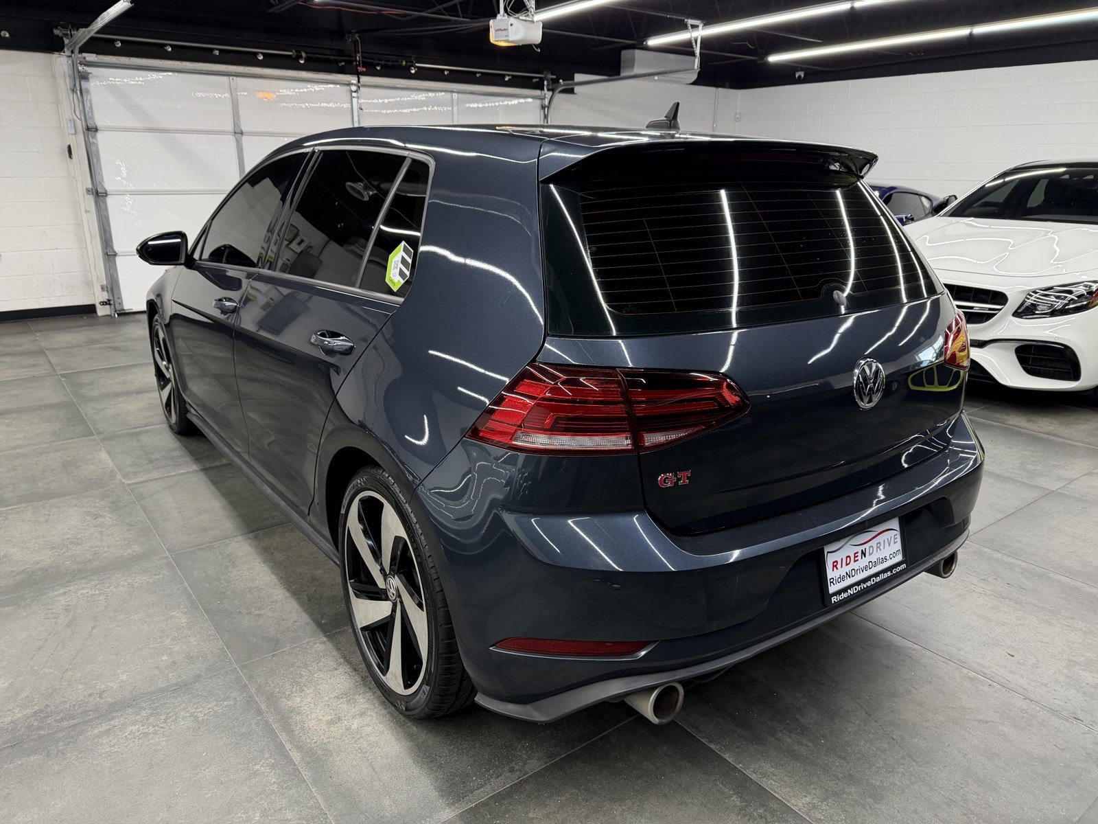 Used 2019 Volkswagen GTI SE w/ SE Experience Package image 4