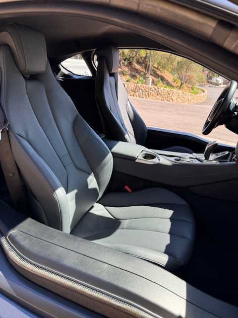 Used 2015 BMW i8 AWD/4WD image 23