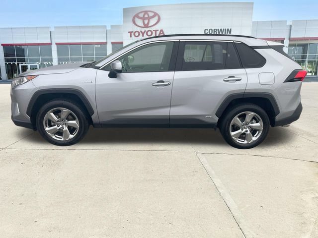 Used 2021 Toyota RAV4 XLE Premium AWD/4WD image 2
