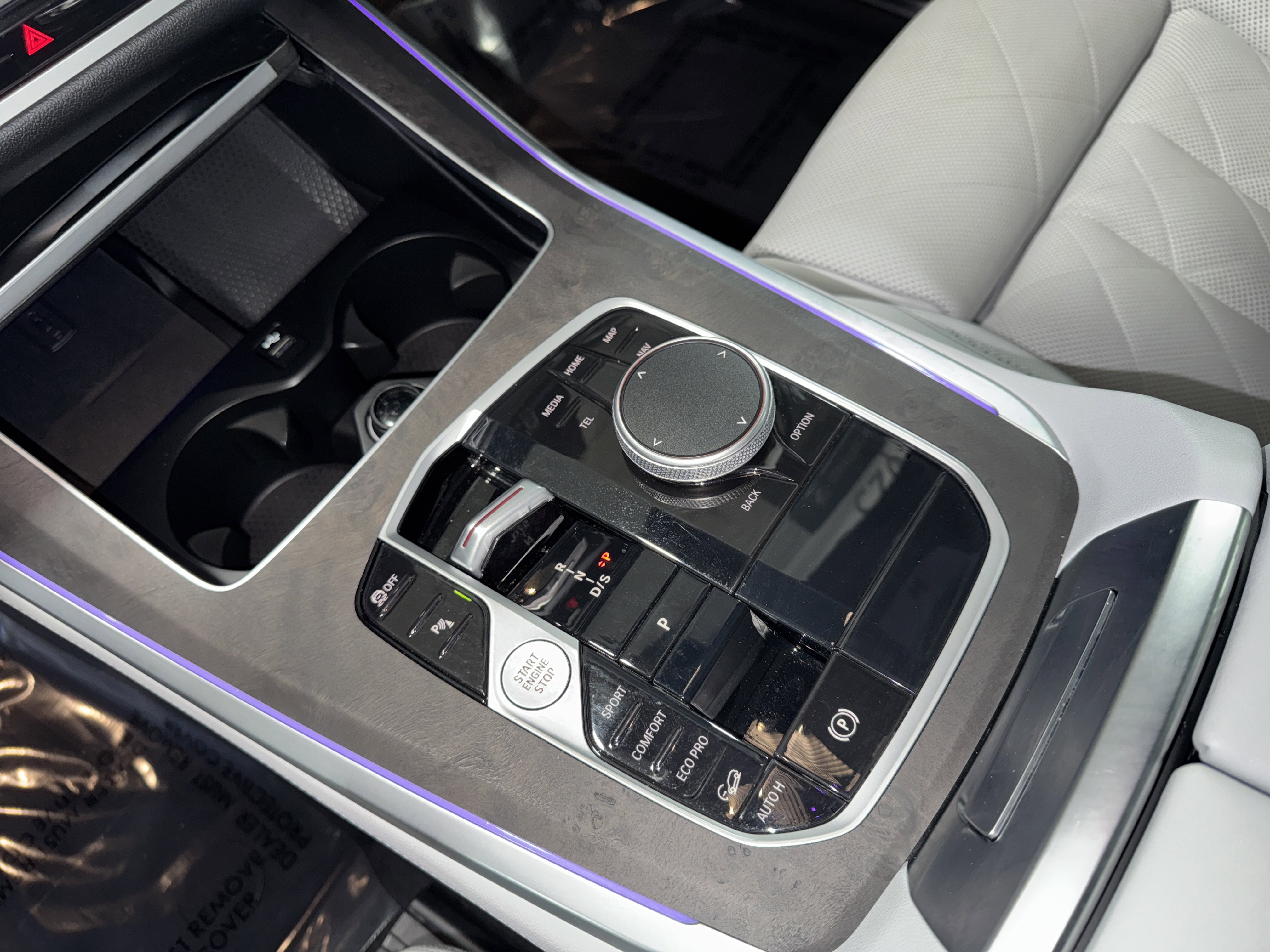 Certified 2025 BMW X5 xDrive40i w/ M Sport Package image 28