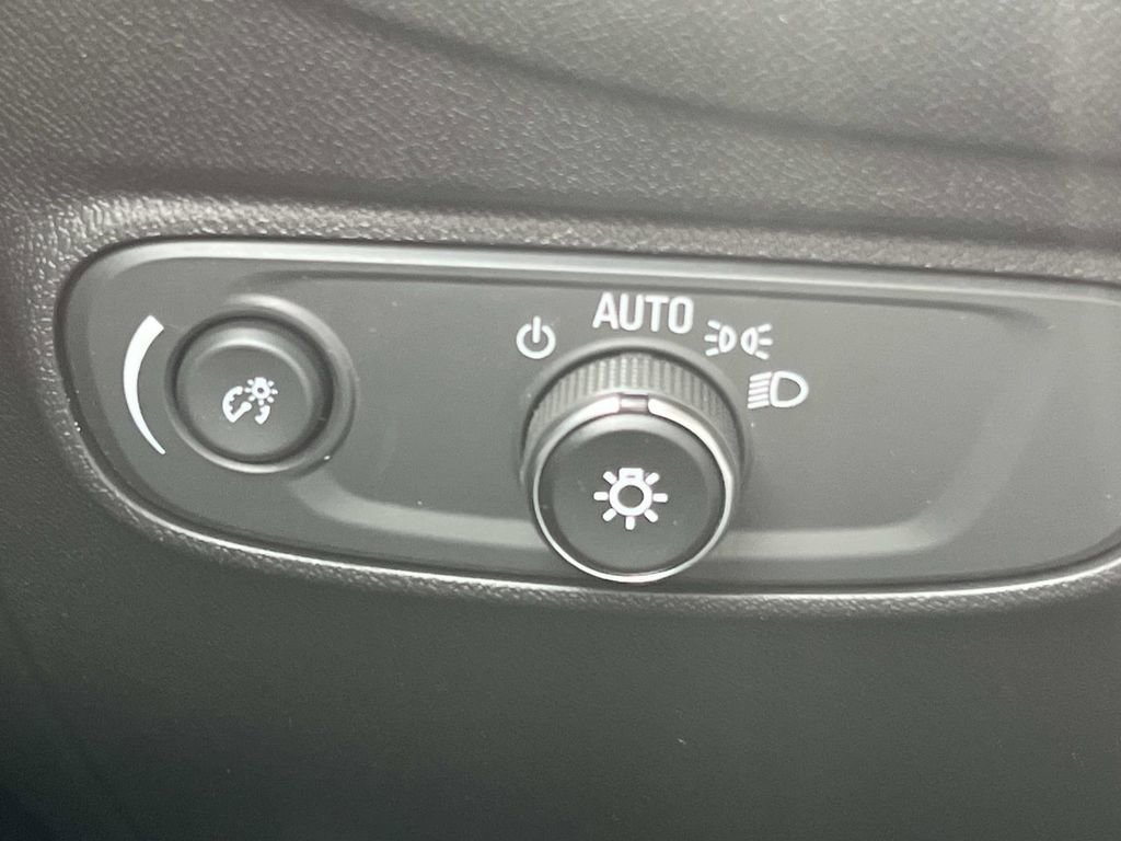 Certified 2024 Chevrolet Equinox LT w/ LPO, Floor Liner Package image 27