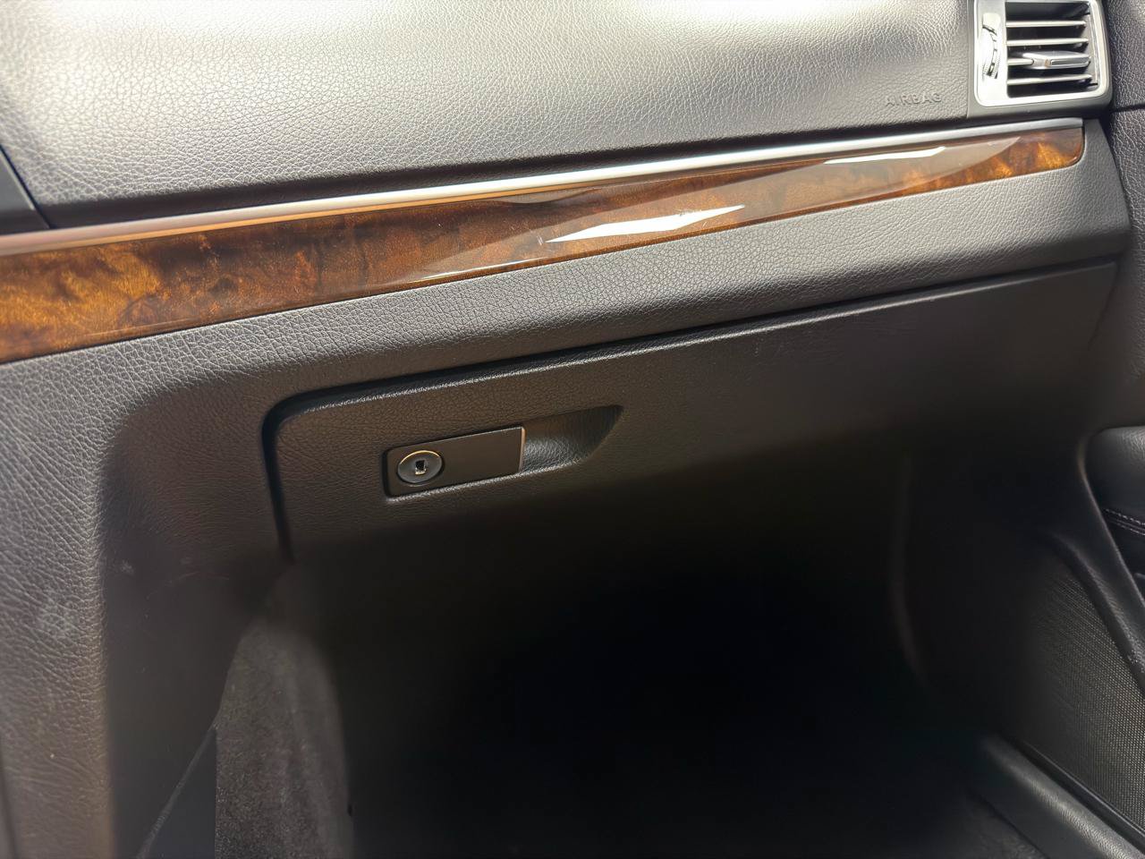 Used 2017 Mercedes-Benz E 400 Cabriolet image 31