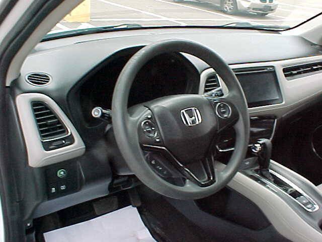 Used 2016 Honda HR-V EX image 19
