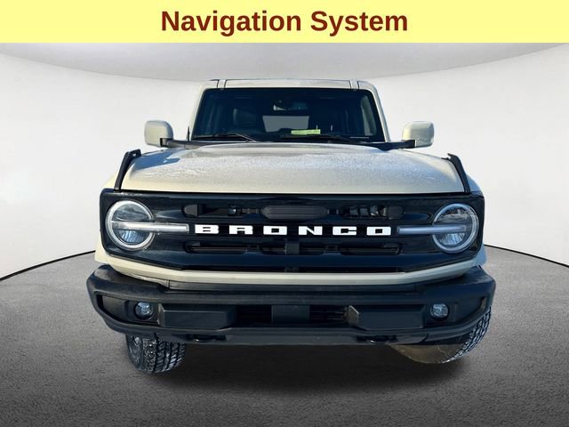 Used 2025 Ford Bronco Outer Banks image 4