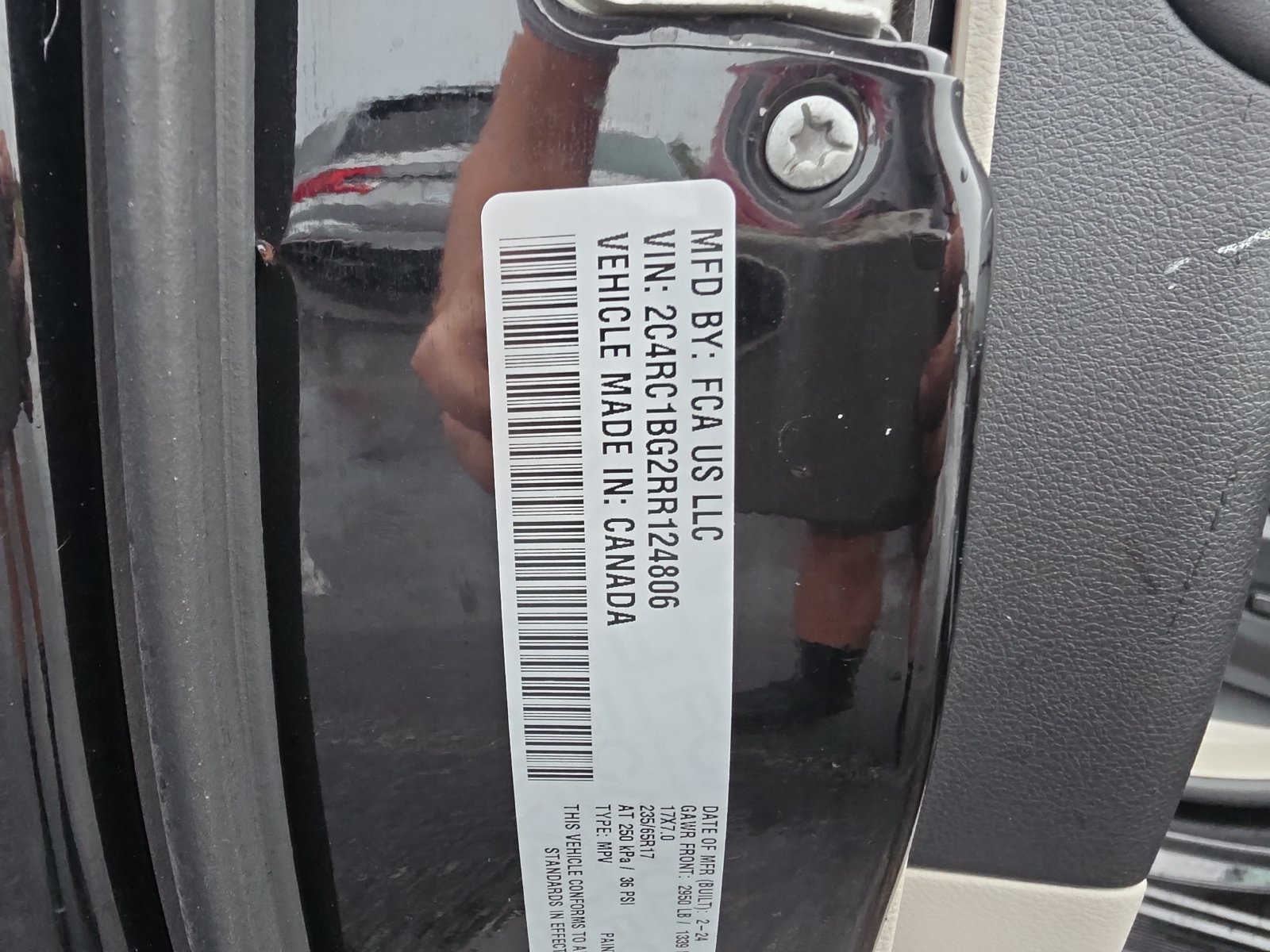 Used 2024 Chrysler Pacifica Touring-L FWD image 29