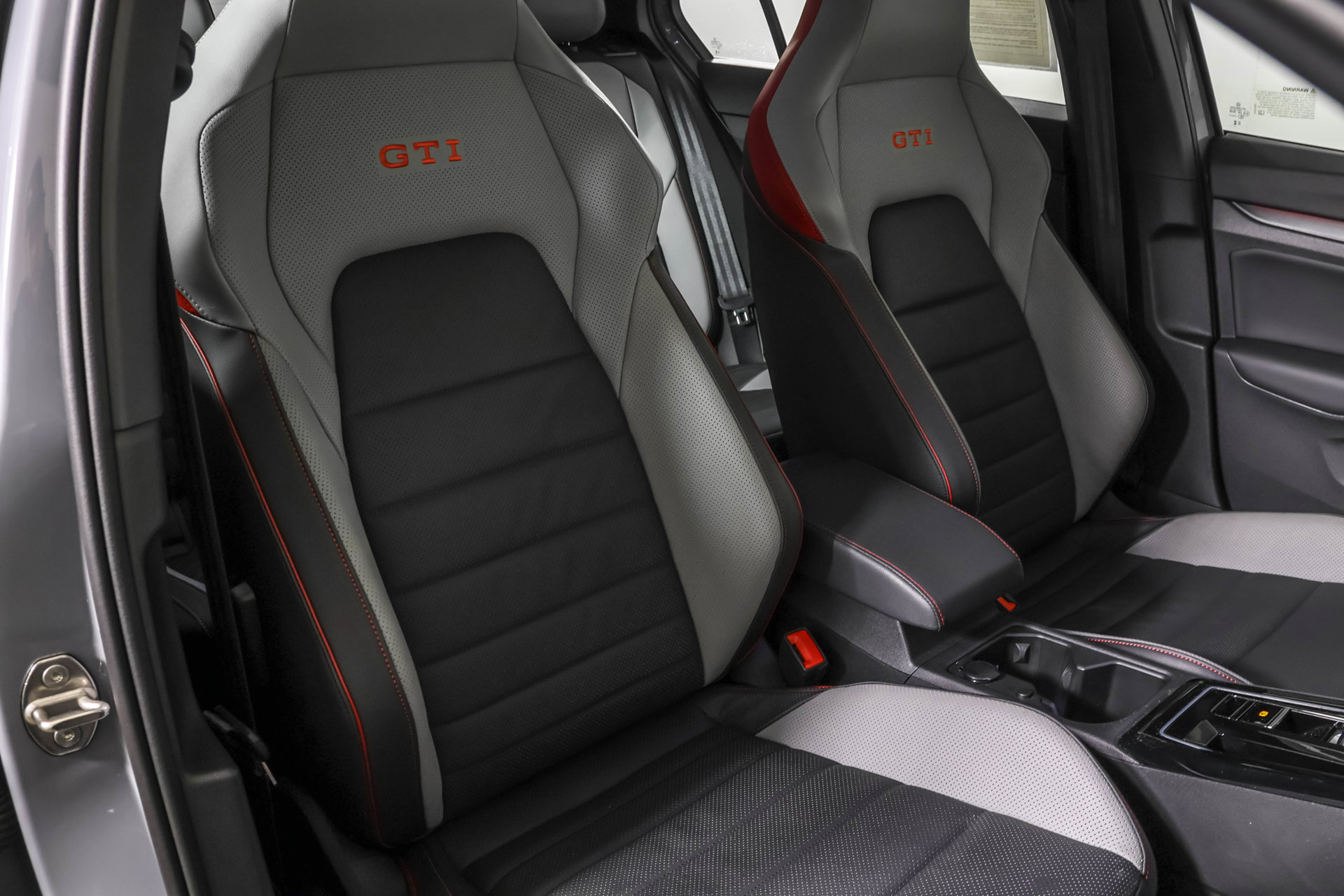 Used 2024 Volkswagen GTI Autobahn FWD image 47