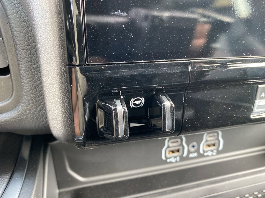 New 2025 RAM 2500 Laramie image 39