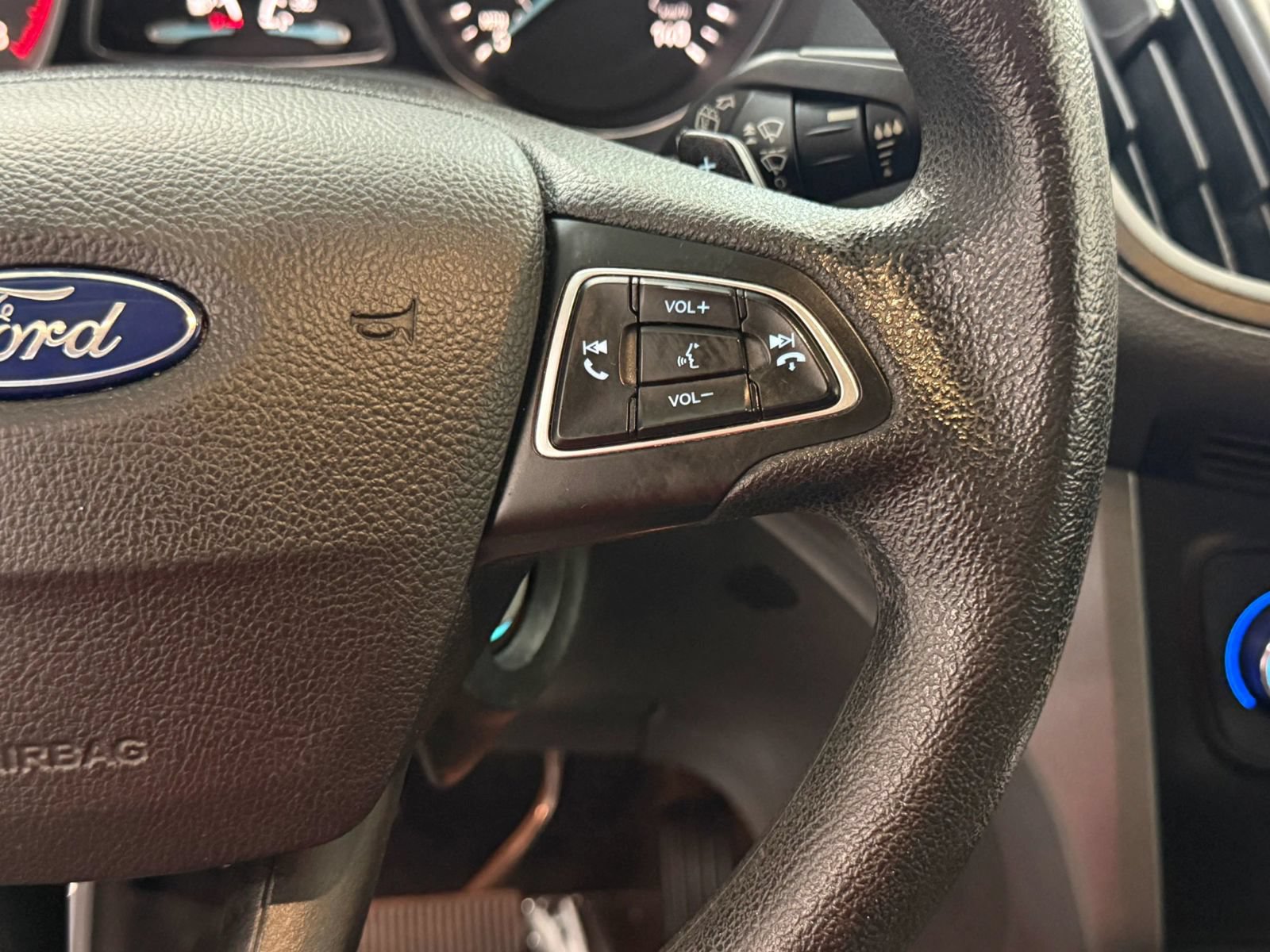 Used 2017 Ford Escape SE AWD/4WD image 28