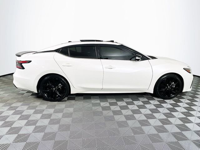 Used 2022 Nissan Maxima SR w/ Sport Mat Group image 9