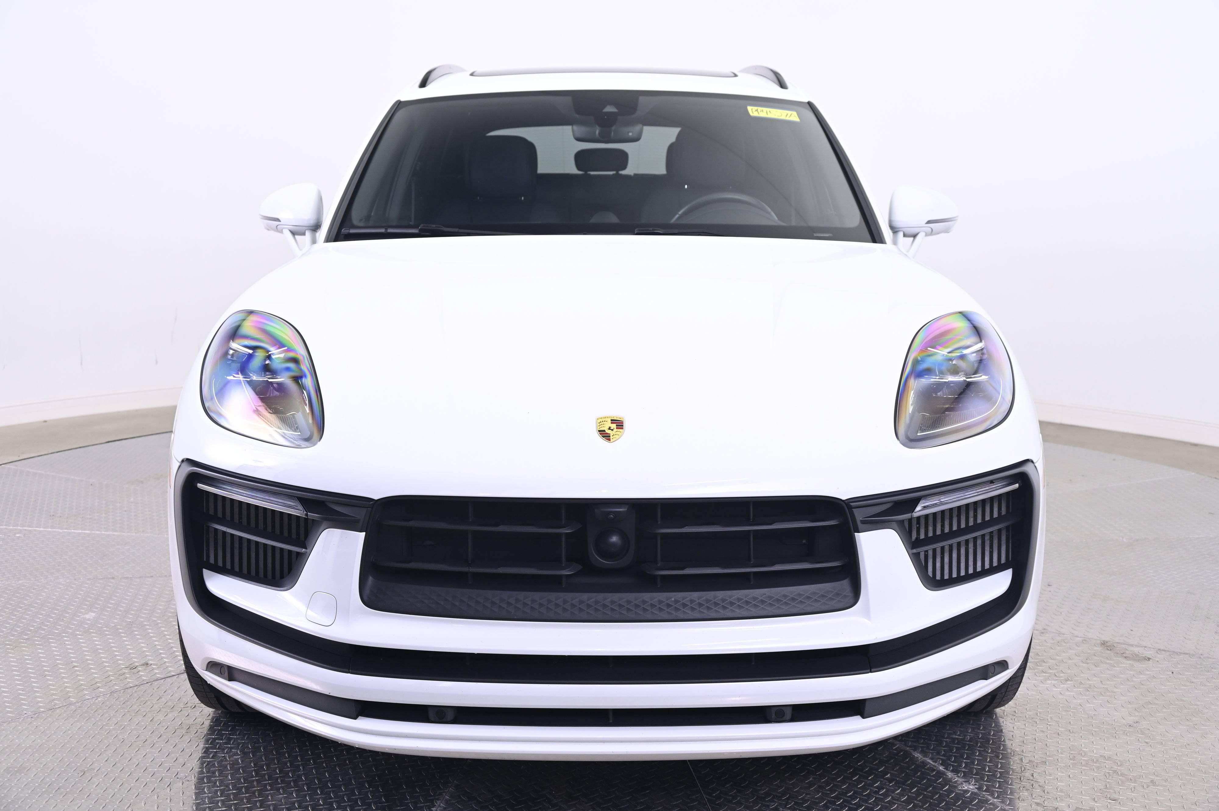 Certified 2024 Porsche Macan S AWD/4WD image 10