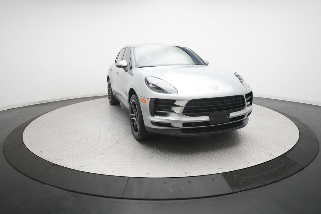 Used 2020 Porsche Macan AWD/4WD image 3