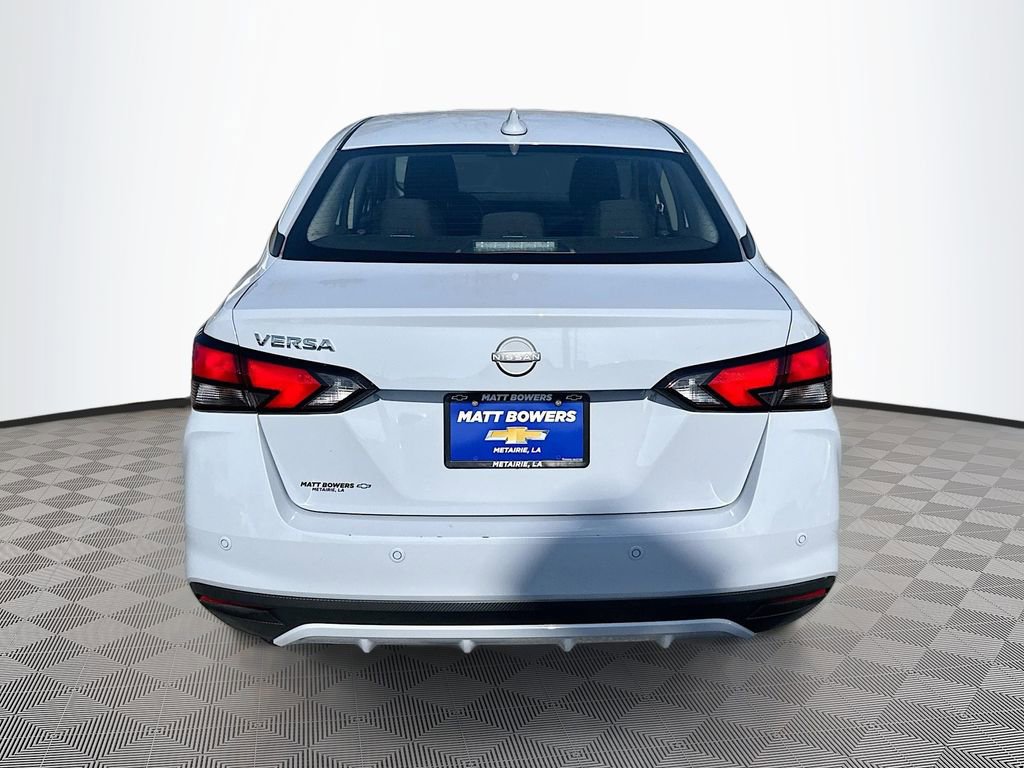 Used 2025 Nissan Versa SV image 6