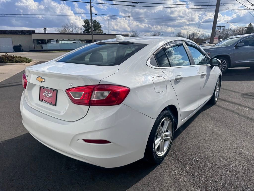 Used 2017 Chevrolet Cruze LT image 4