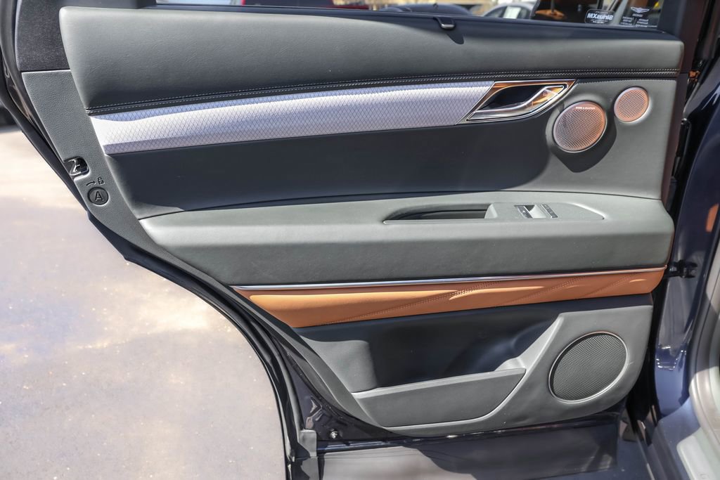 Used 2025 Genesis GV80 2.5T Advanced image 31