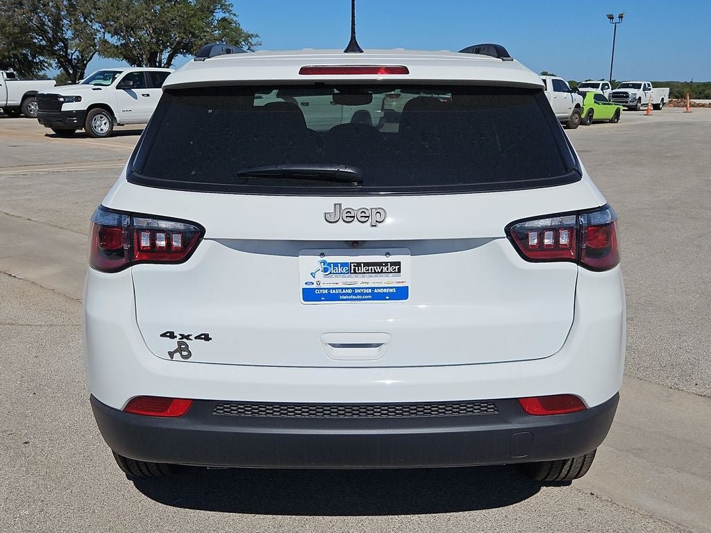 New 2026 Jeep Compass Latitude AWD/4WD image 6