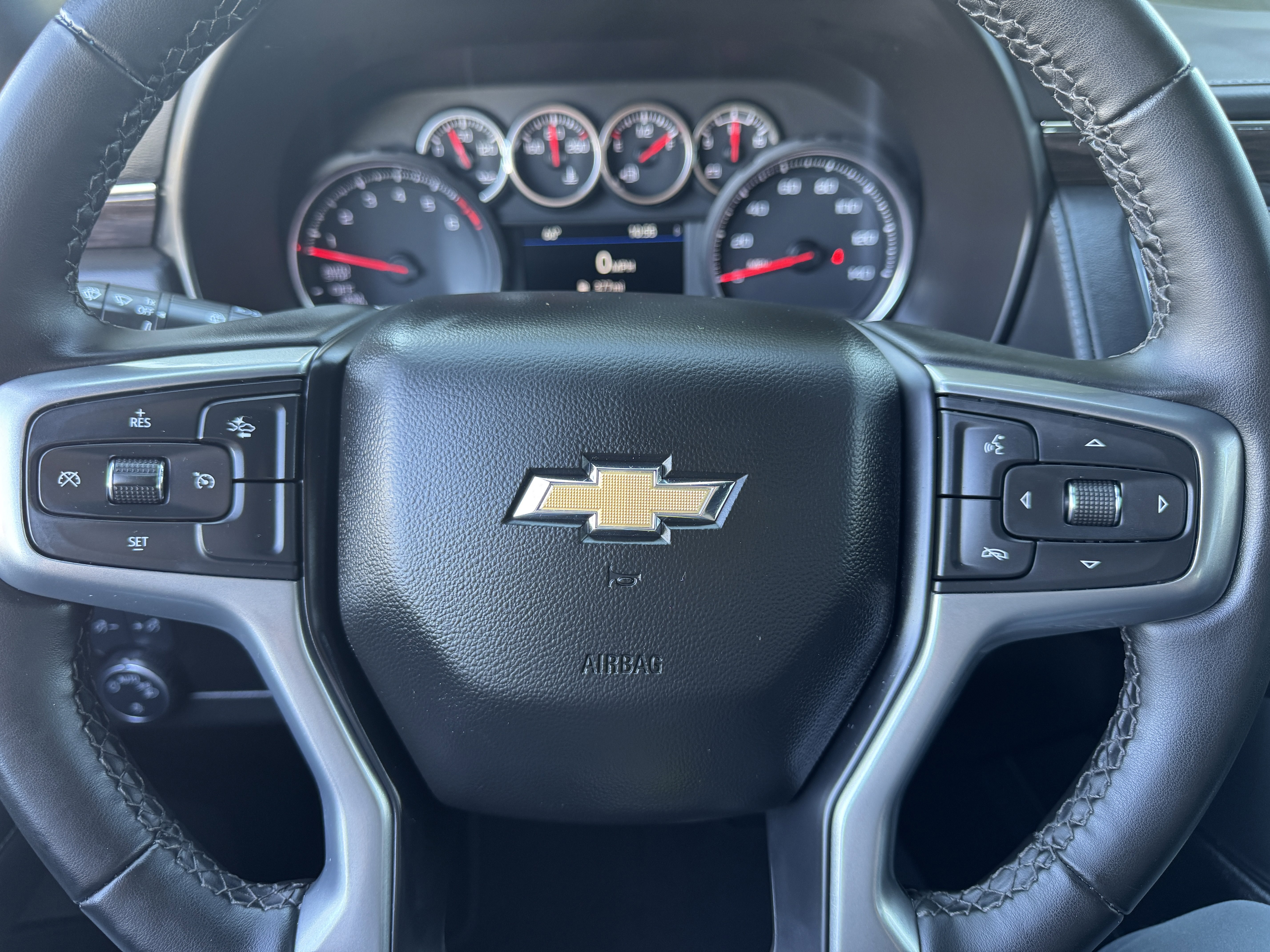 Certified 2024 Chevrolet Suburban LS image 35