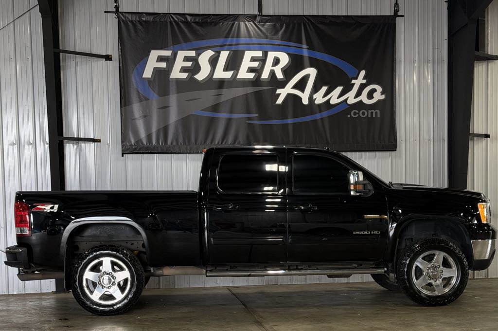 Used 2013 GMC Sierra 2500 SLT w/ SLT Convenience Package AWD/4WD image 1