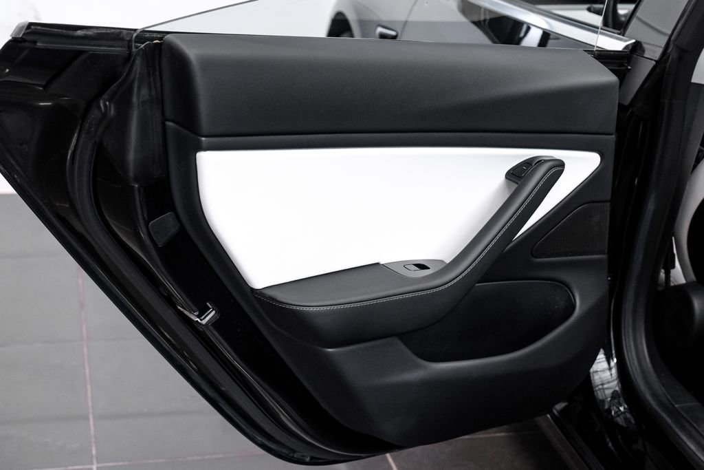 Used 2018 Tesla Model 3 Performance image 49