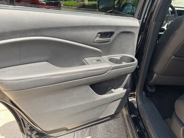 Used 2025 Honda Passport EX-L image 37