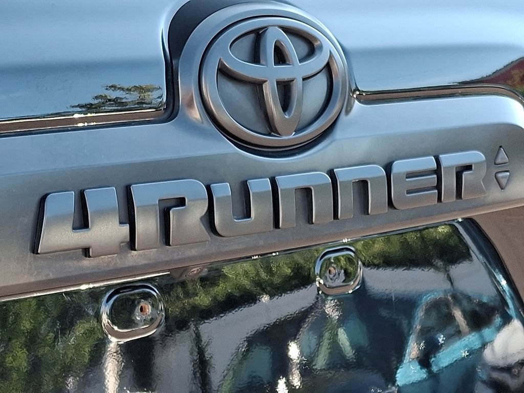 Used 2024 Toyota 4Runner TRD Off-Road Premium w/ TRD Black Wheel Package (TMS) AWD/4WD image 33