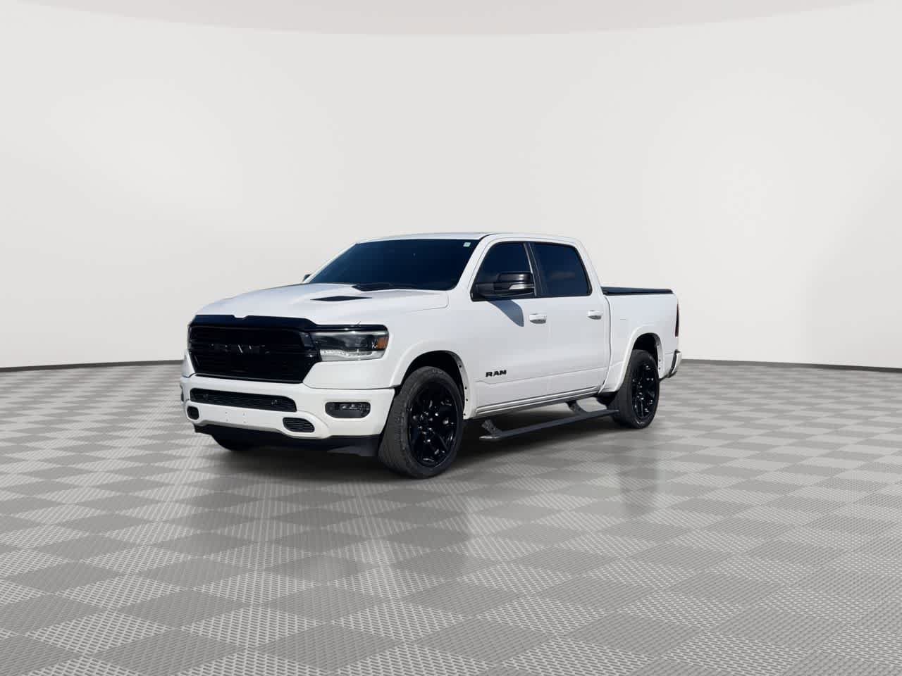 Used 2021 RAM 1500 Laramie AWD/4WD image 4