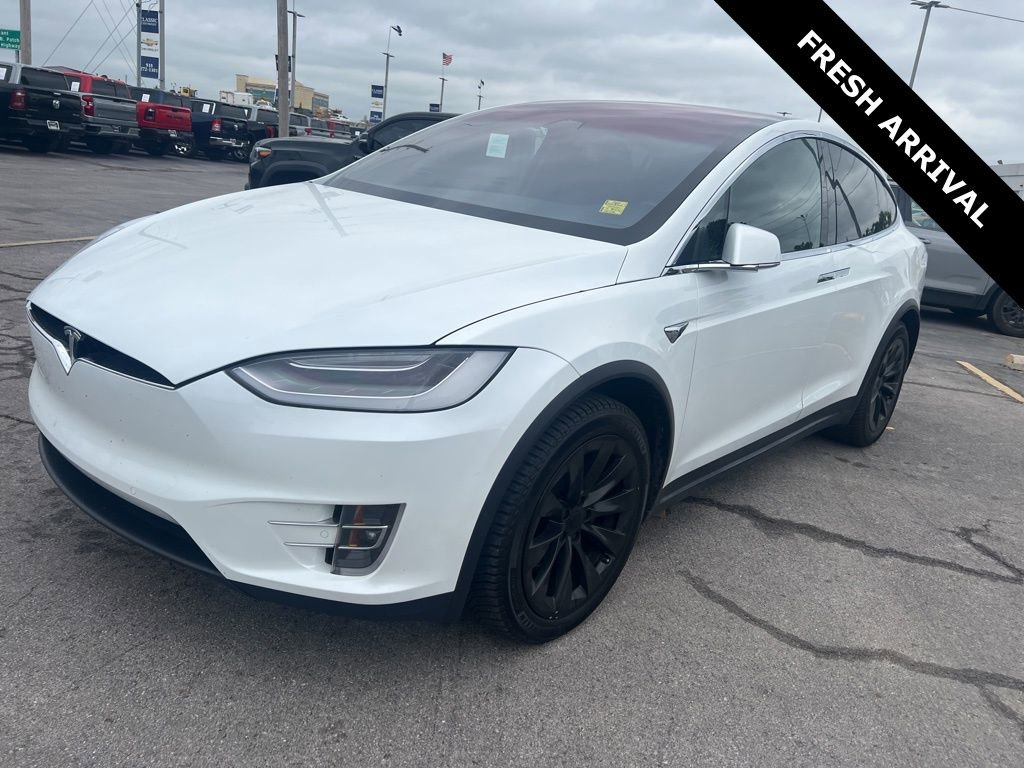 Used 2020 Tesla Model X Long Range AWD/4WD image 2