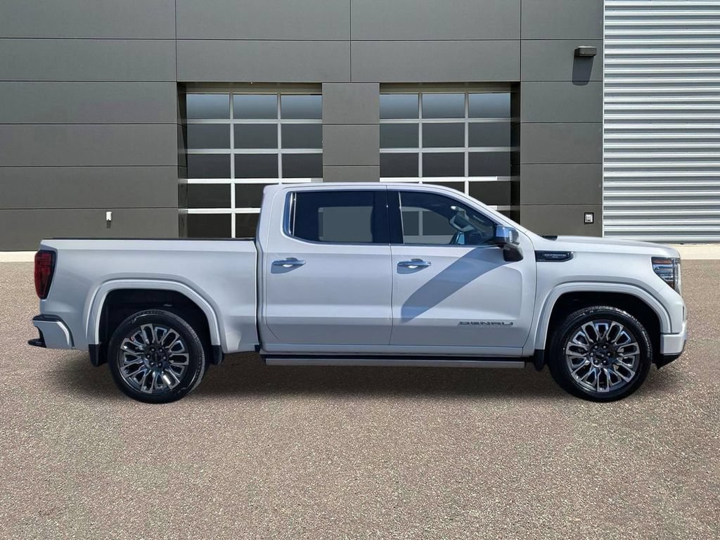 Used 2024 GMC Sierra 1500 Denali Ultimate AWD/4WD image 4