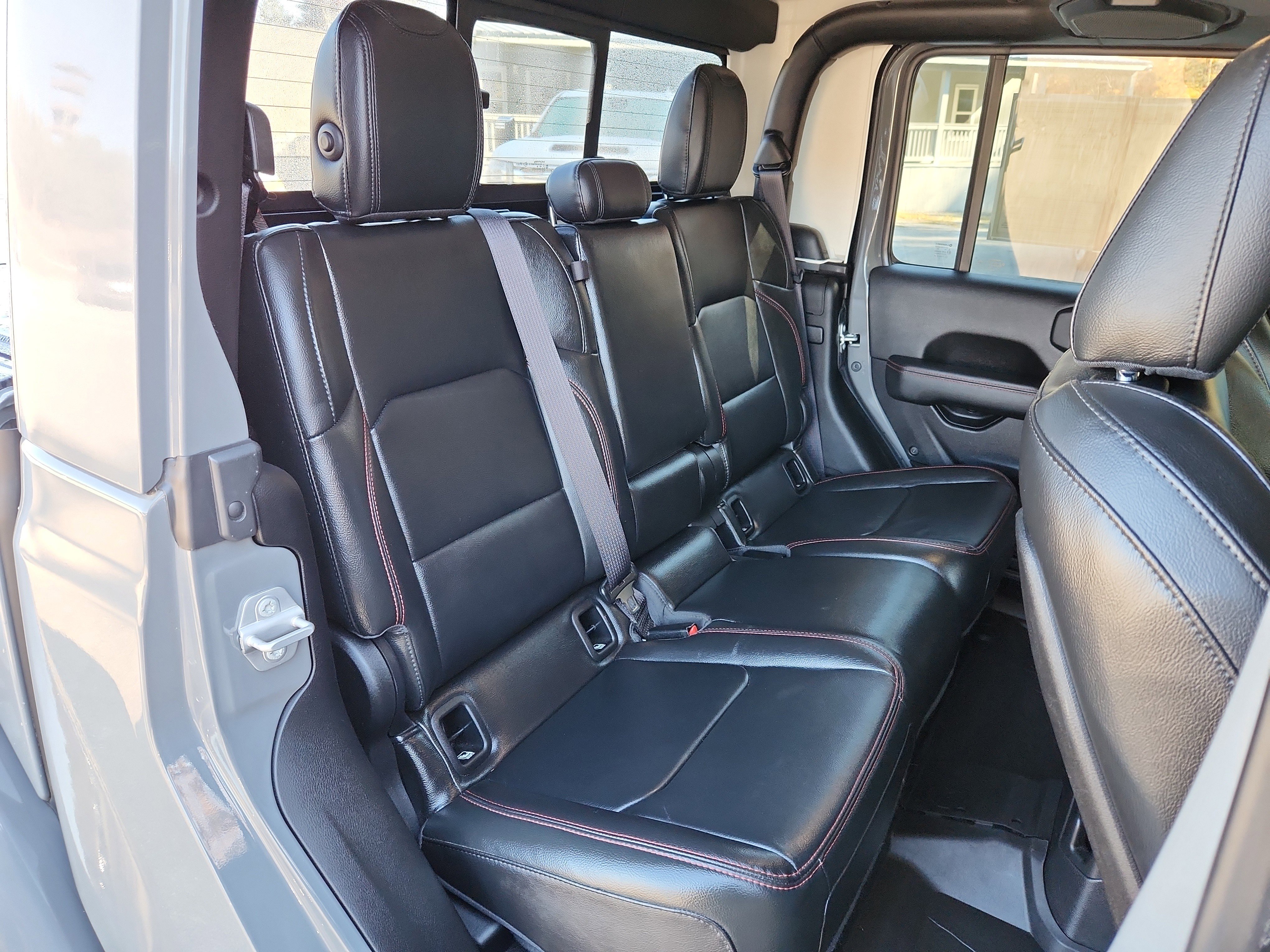 Used 2022 Jeep Gladiator Rubicon w/ LED Lighting Group image 43