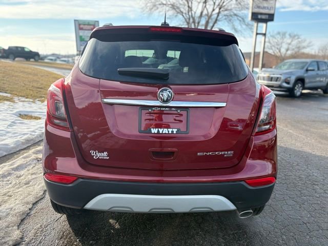 Used 2022 Buick Encore Preferred image 6