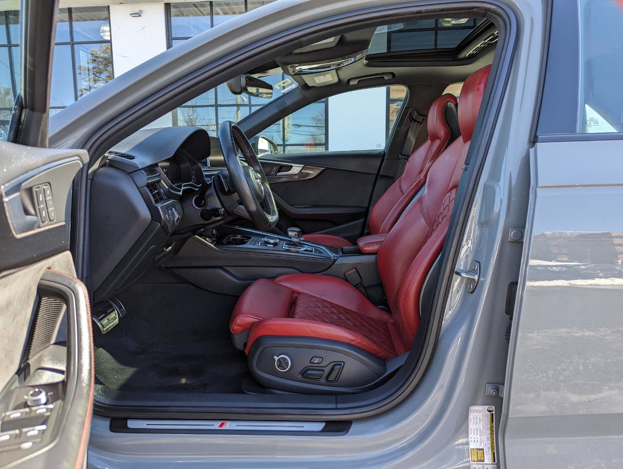 Used 2019 Audi S4 Premium Plus w/ Premium Plus Package image 12
