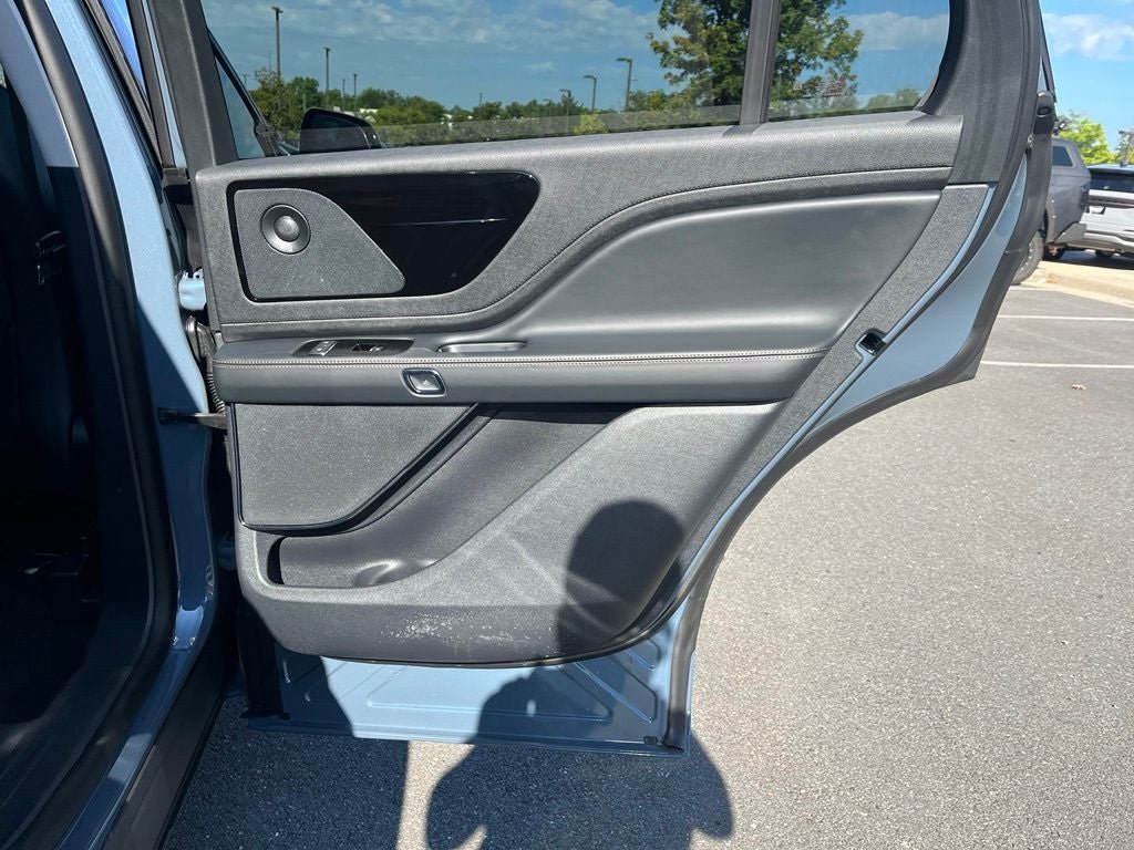 Used 2026 Lincoln Aviator AWD image 20
