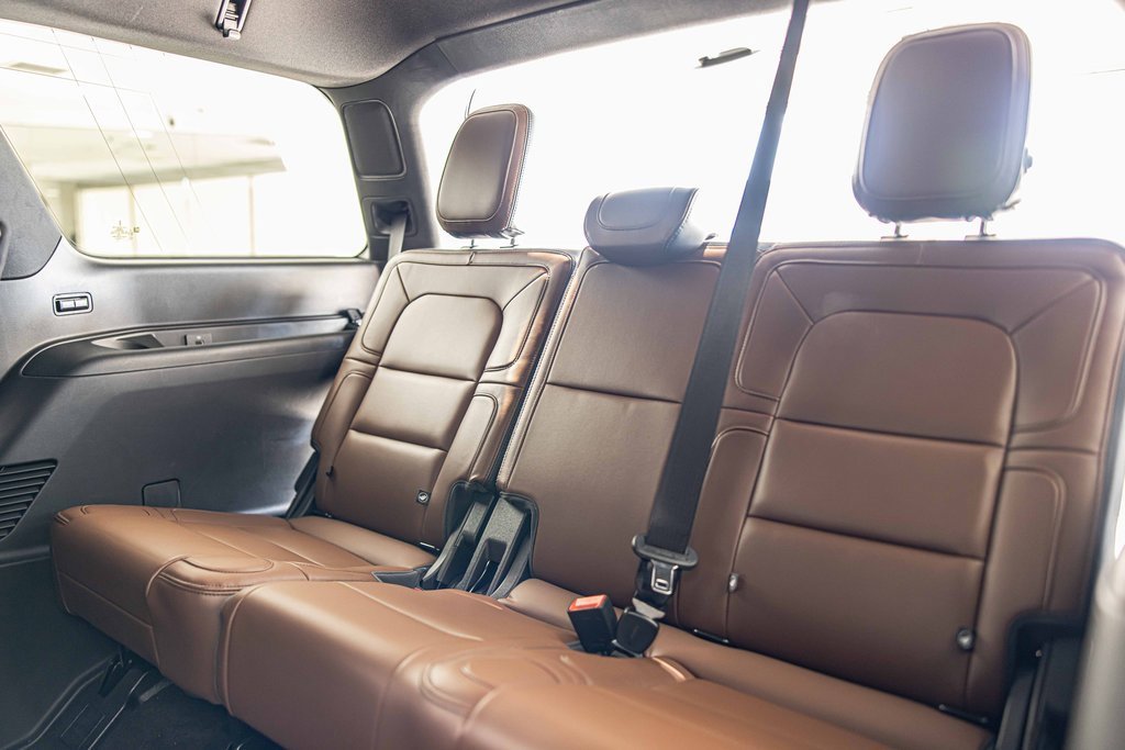 Used 2024 Lincoln Navigator Reserve w/ Equipment Group 201A image 36