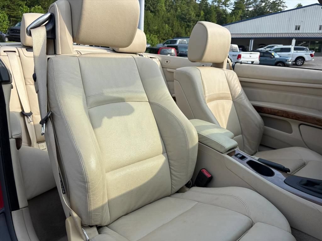 Used 2007 BMW 335i Convertible RWD image 17