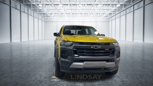 Used 2023 Chevrolet Colorado Trail Boss w/ Technology Package image 4