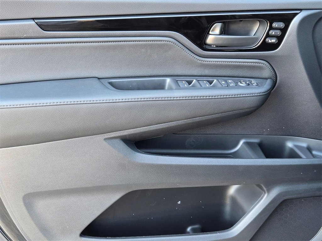 New 2026 Honda Odyssey Touring image 12