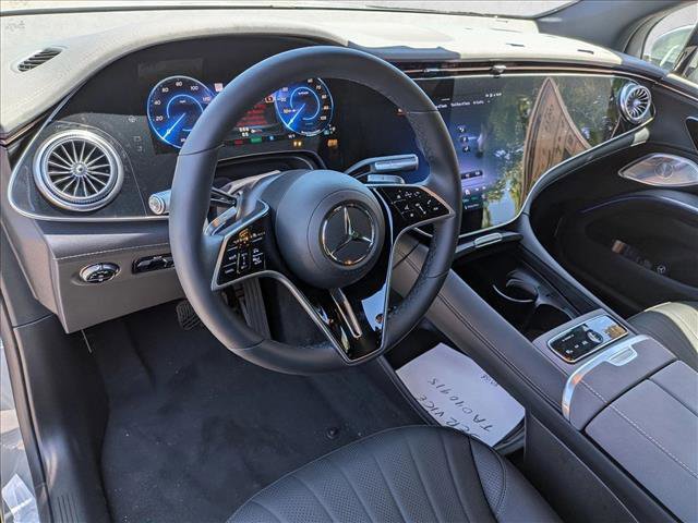 New 2026 Mercedes-Benz EQS 400 4MATIC SUV image 3