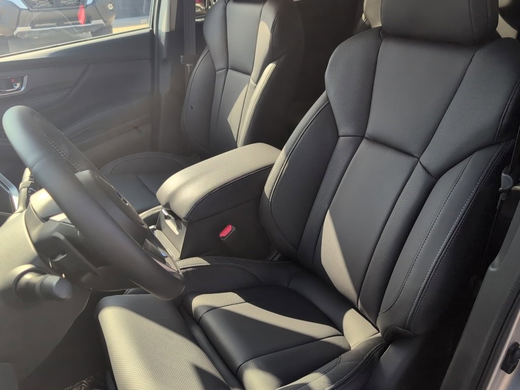 New 2025 Subaru Ascent Limited image 21