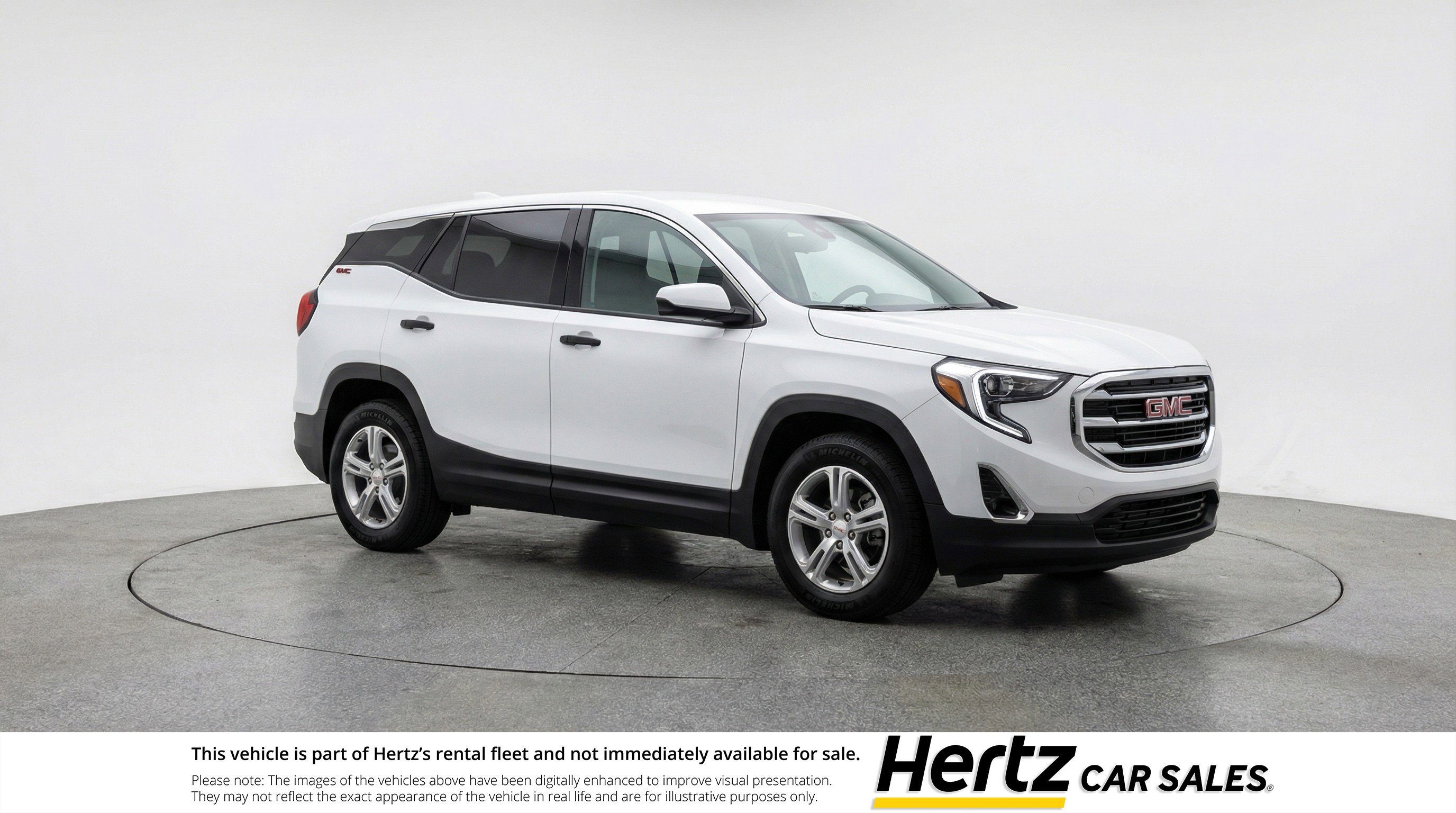 Used 2024 GMC Terrain SLE image 1