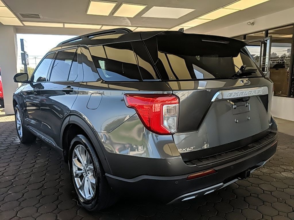 Used 2020 Ford Explorer XLT w/ Equipment Group 202A image 10