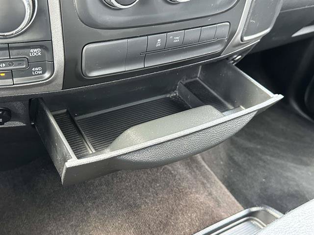 Used 2014 RAM 1500 Express AWD/4WD image 19