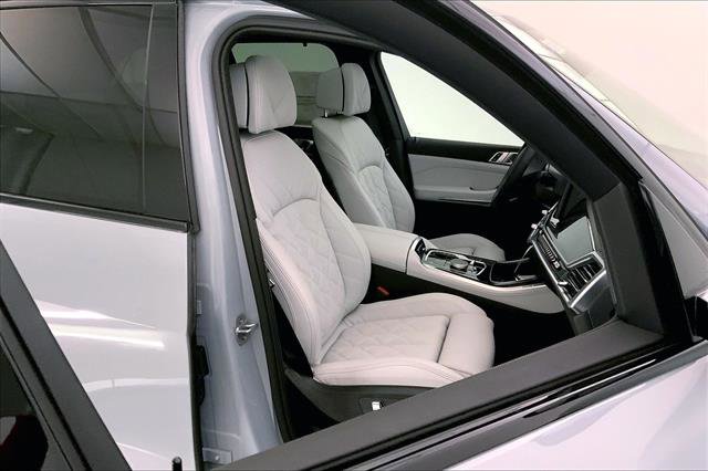 New 2026 BMW X5 xDrive40i w/ M Sport Package image 7