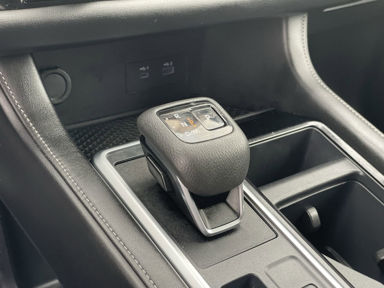 Used 2025 Nissan Pathfinder SV image 27