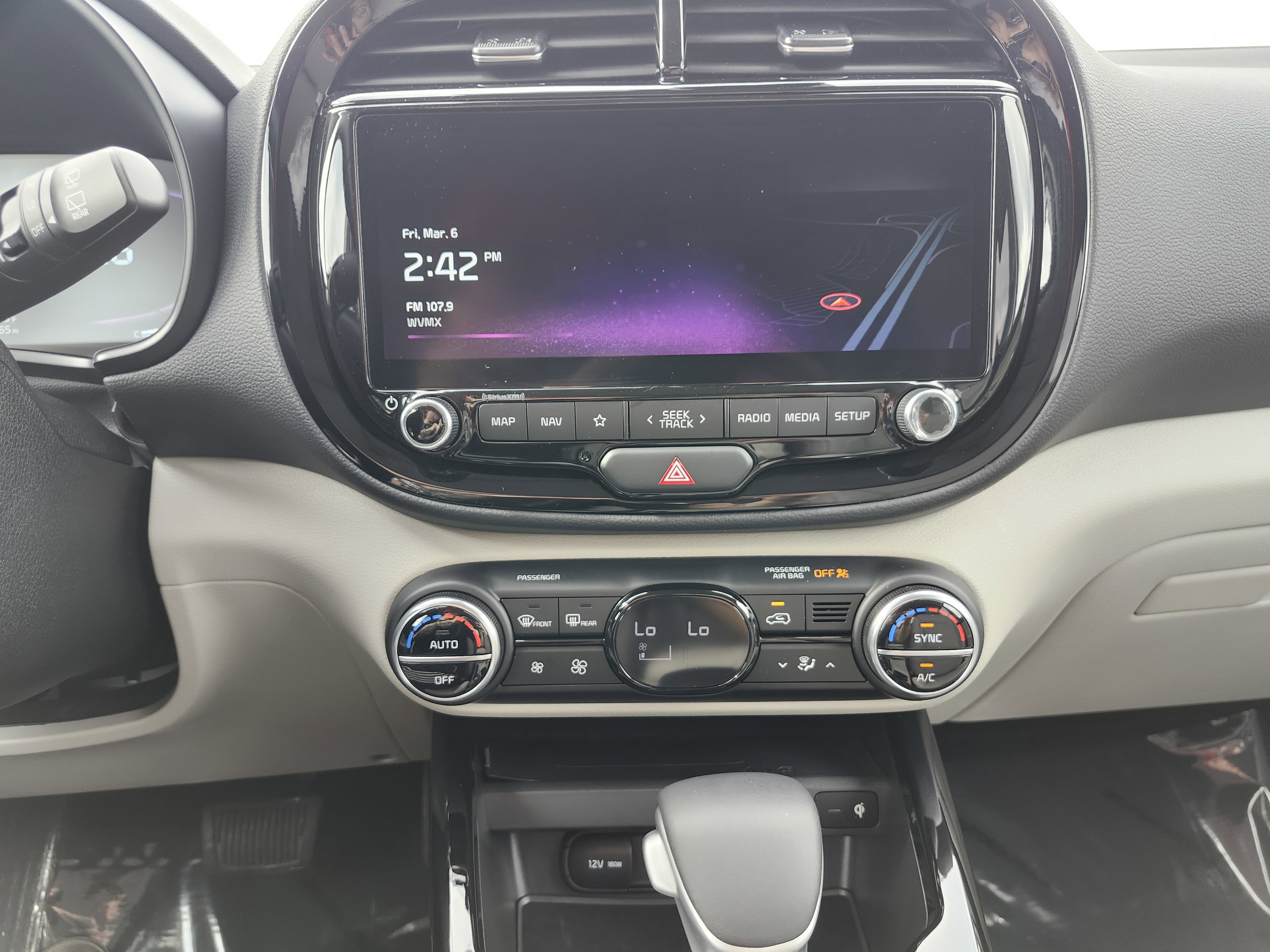 Used 2023 Kia Soul EX image 31