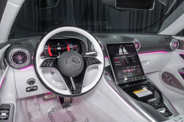 New 2026 Mercedes-Benz Maybach SL 680 image 18