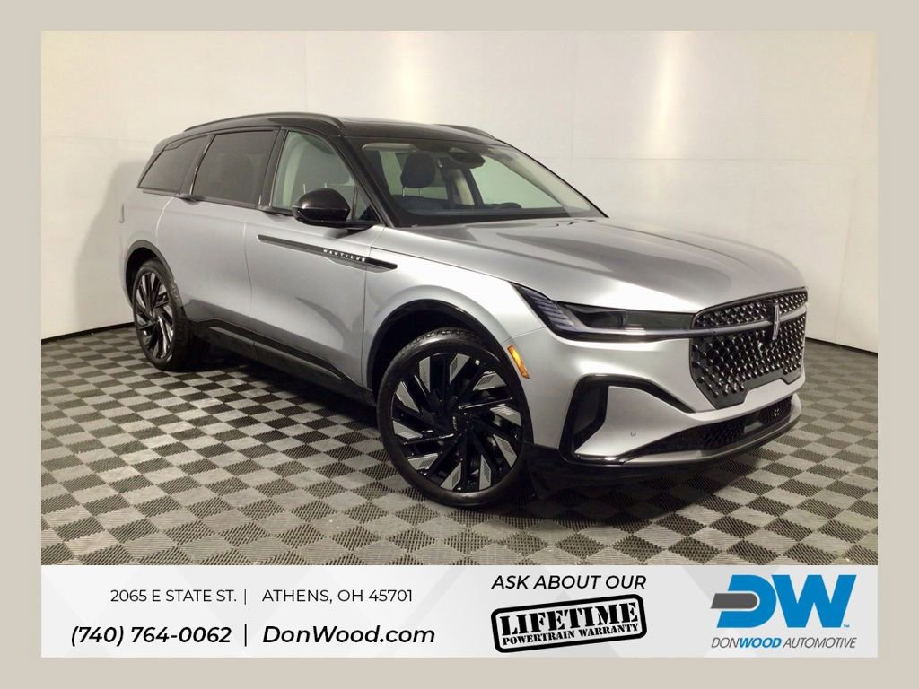 New 2026 Lincoln Nautilus Reserve w/ Jet Appearance Package image 1