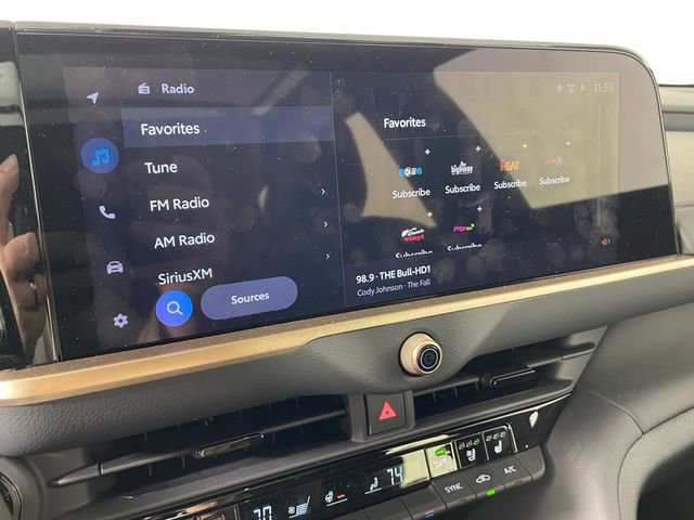 Used 2025 Toyota Crown Signia w/ Advanced Technology Package image 7