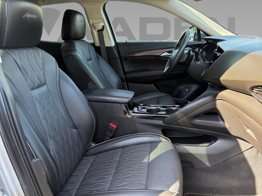 Used 2023 Buick Envision Avenir AWD/4WD image 28